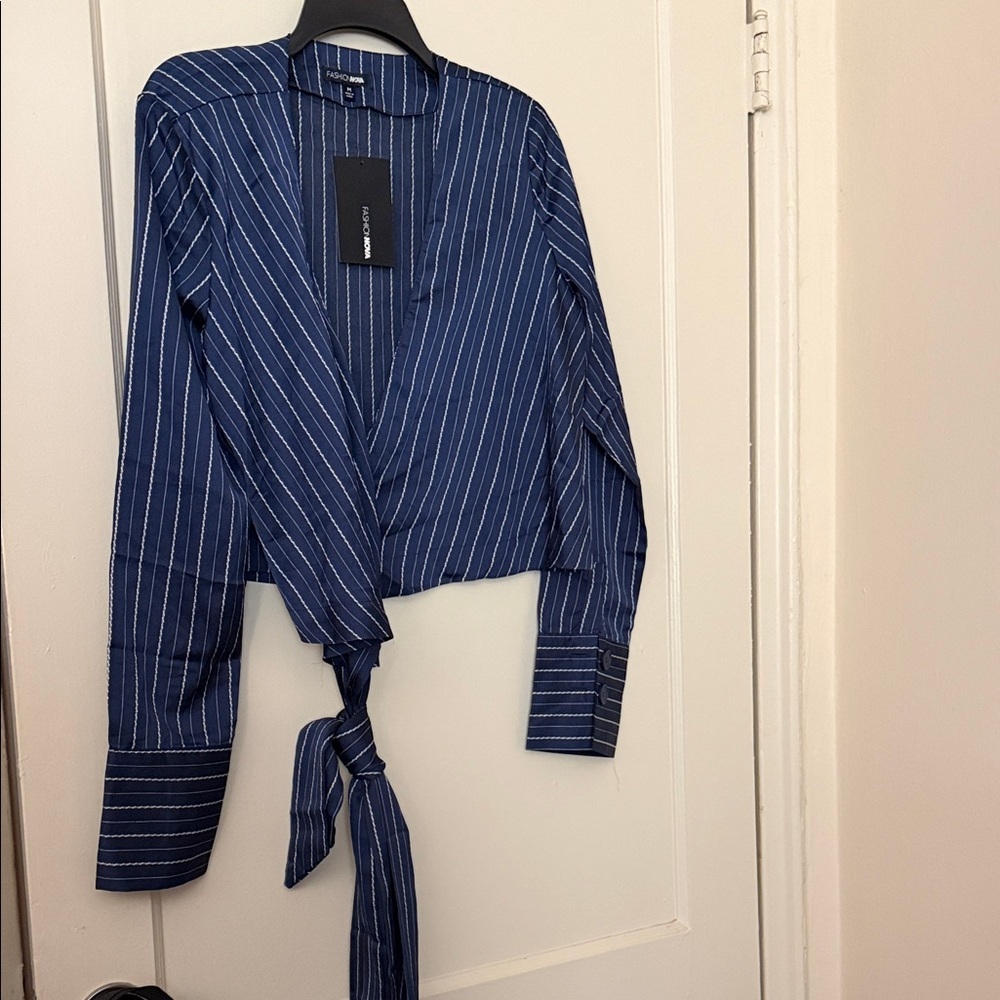 NWT fashion nova Blue Striped Wrap Blouse size M